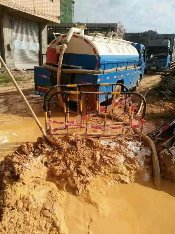 永安坝街道工地淤泥清淤