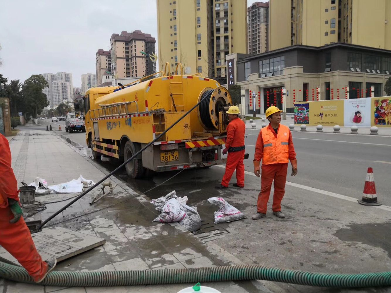 永安坝街道排污管道清淤-管道清洗